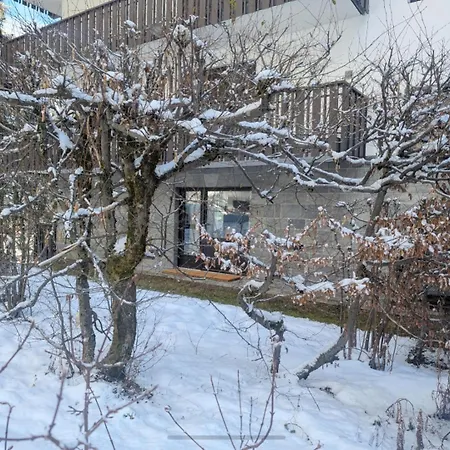 Au Petit Bois Apartment *